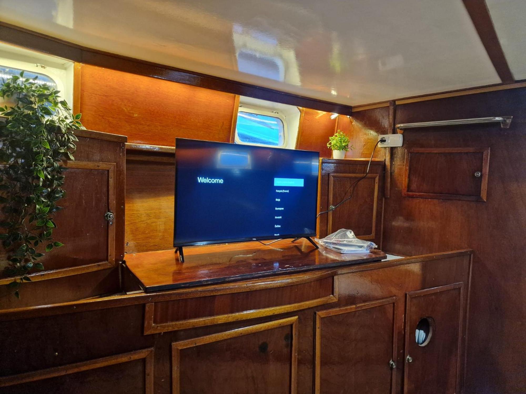 Classic Boat Барселона Экстерьер фото