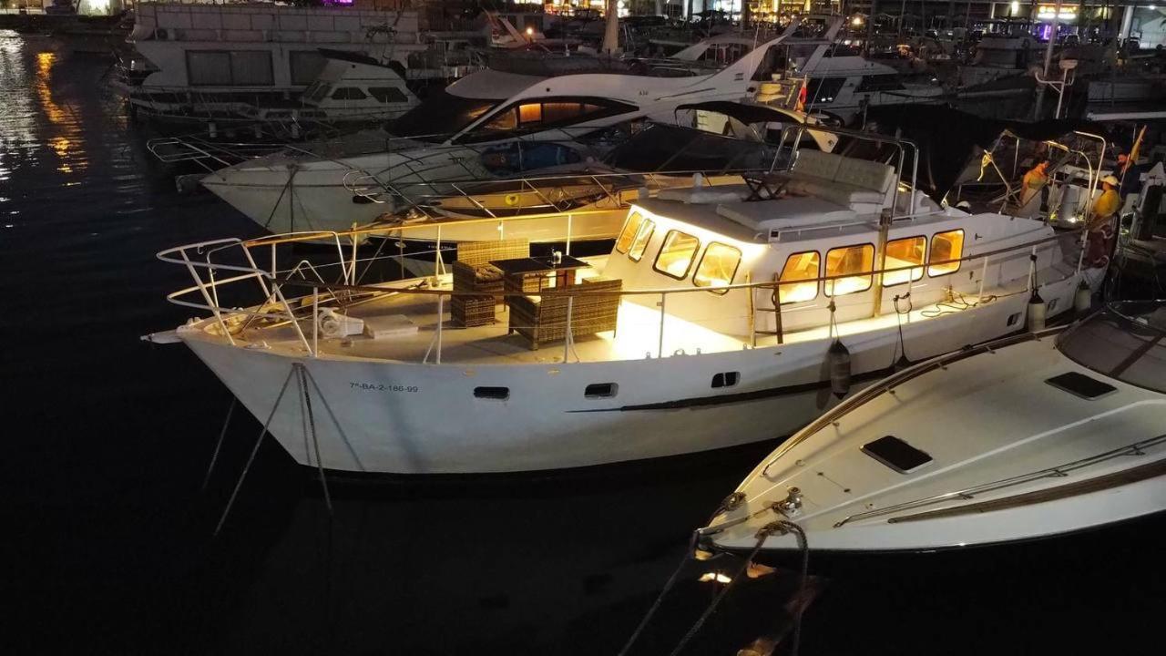 Classic Boat Барселона Экстерьер фото